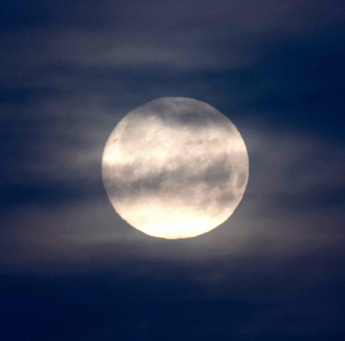 I Hate the&nbsp;Moon